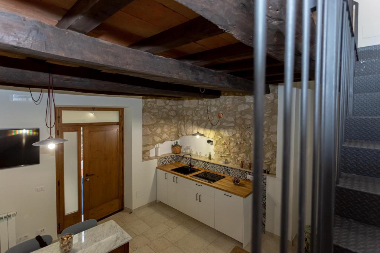 La Dimora Dell'Arco Apartment Pico Exterior photo